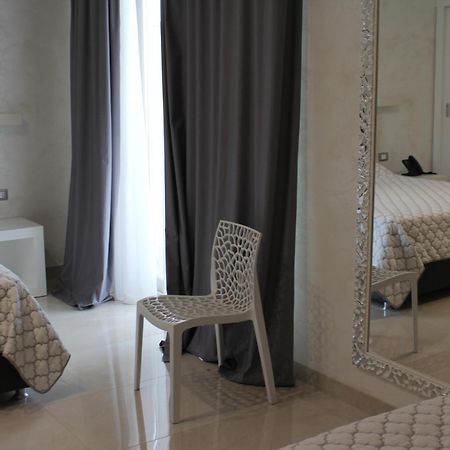 Hotel Presidente Porto Cesareo Bagian luar foto