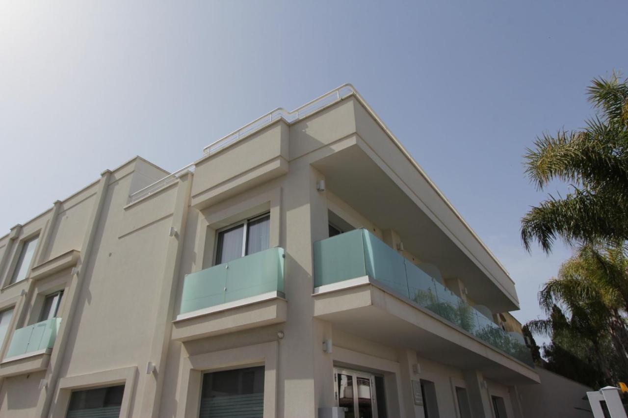 Hotel Presidente Porto Cesareo Bagian luar foto