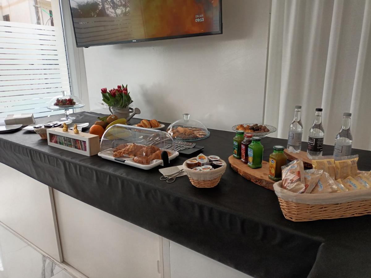 Hotel Presidente Porto Cesareo Bagian luar foto