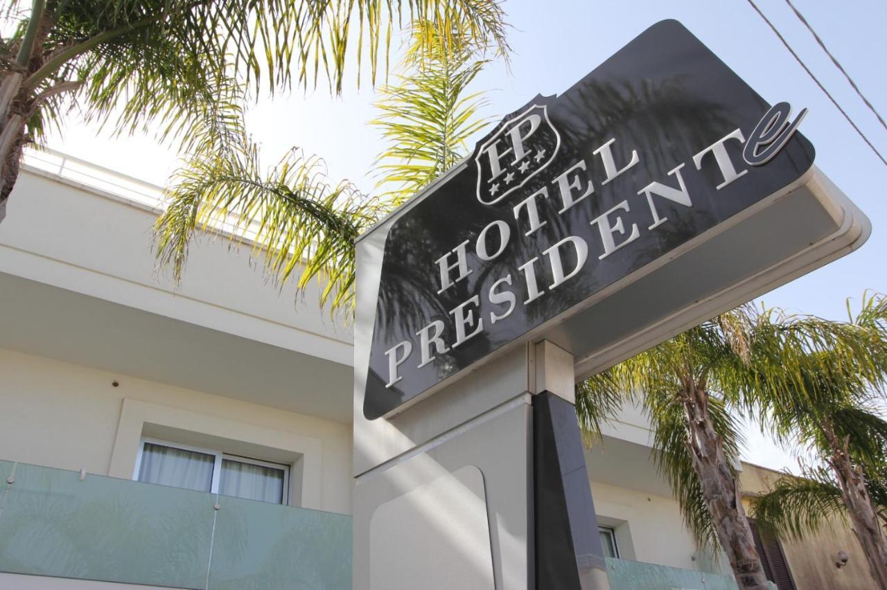 Hotel Presidente Porto Cesareo Bagian luar foto