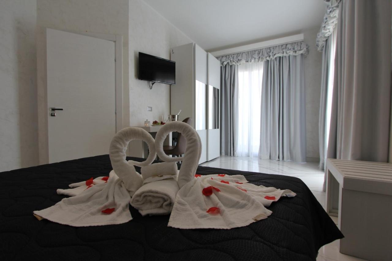Hotel Presidente Porto Cesareo Bagian luar foto