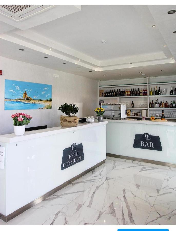 Hotel Presidente Porto Cesareo Bagian luar foto