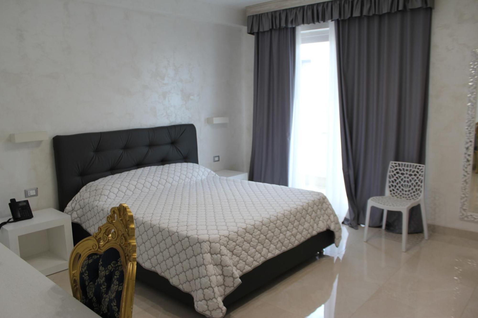 Hotel Presidente Porto Cesareo Bagian luar foto